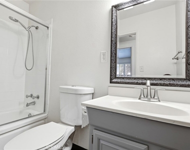 524 E Ghent - Photo Thumbnail 19