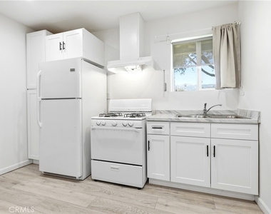 524 E Ghent - Photo Thumbnail 27