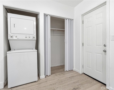 524 E Ghent - Photo Thumbnail 31