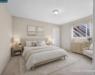 2756 Argyll Ave - Photo Thumbnail 2