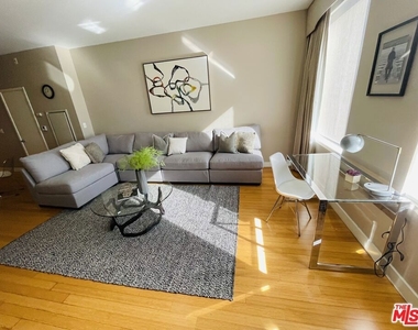 3810 Wilshire Boulevard - Photo Thumbnail 7