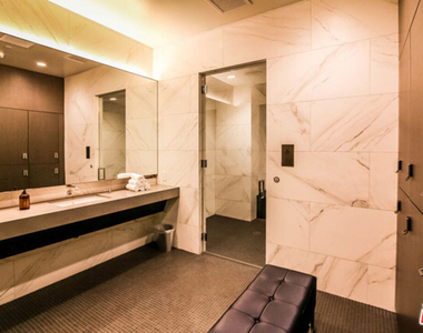 889 Francisco Street - Photo Thumbnail 15