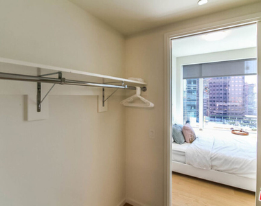 889 Francisco Street - Photo Thumbnail 4