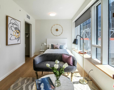 889 Francisco Street - Photo Thumbnail 1
