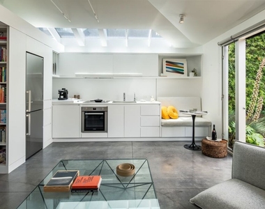 1060 Nowita Place - Photo Thumbnail 14