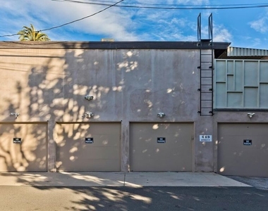 609 N Doheny Drive - Photo Thumbnail 8