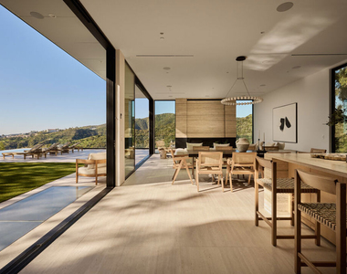 1149 Linda Flora Drive - Photo Thumbnail 4