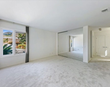 18244 Coastline Drive - Photo Thumbnail 9
