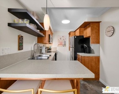351 N Hermosa Drive - Photo Thumbnail 4