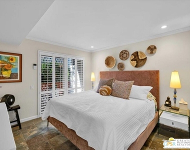 351 N Hermosa Drive - Photo Thumbnail 10