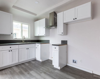 138 W 82nd Street - Photo Thumbnail 13