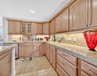 42505 Adams Street - Photo Thumbnail 4
