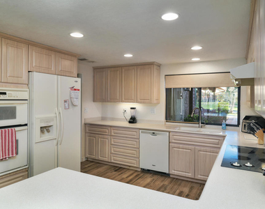 84 Presidio Place - Photo Thumbnail 5