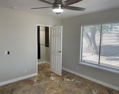 43376 Cook Street - Photo Thumbnail 15