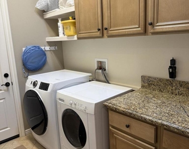 81450 Moonstone Court - Photo Thumbnail 20