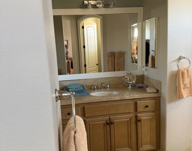 81450 Moonstone Court - Photo Thumbnail 14