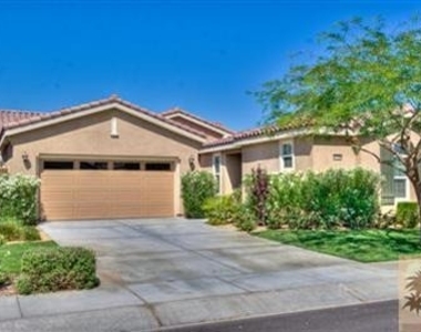 61595 Topaz Drive - Photo Thumbnail 12