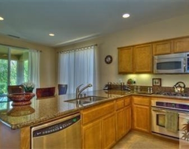 61595 Topaz Drive - Photo Thumbnail 8
