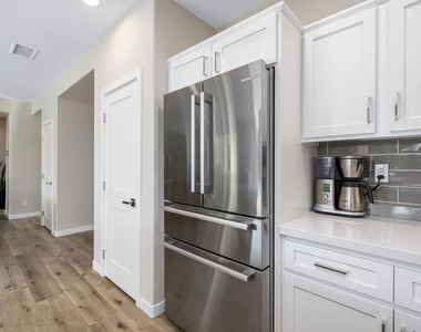 61726 Toro Canyon Way - Photo Thumbnail 12