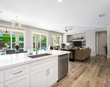 61726 Toro Canyon Way - Photo Thumbnail 14