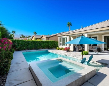 61726 Toro Canyon Way - Photo Thumbnail 26