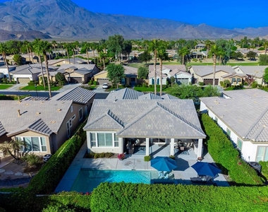 61726 Toro Canyon Way - Photo Thumbnail 35