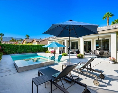 61726 Toro Canyon Way - Photo Thumbnail 25