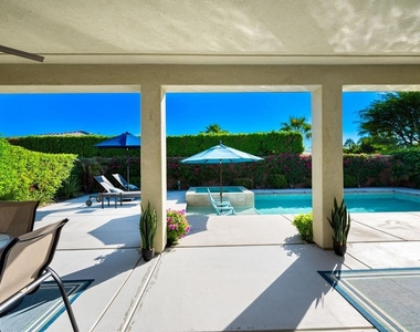 61726 Toro Canyon Way - Photo Thumbnail 32