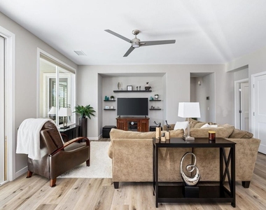 61726 Toro Canyon Way - Photo Thumbnail 6