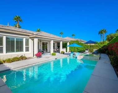 61726 Toro Canyon Way - Photo Thumbnail 24