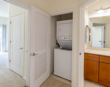6210 Belcrest Road - Photo Thumbnail 57