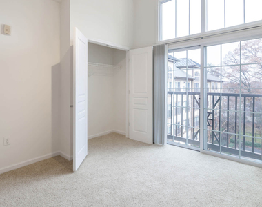 6210 Belcrest Road - Photo Thumbnail 19