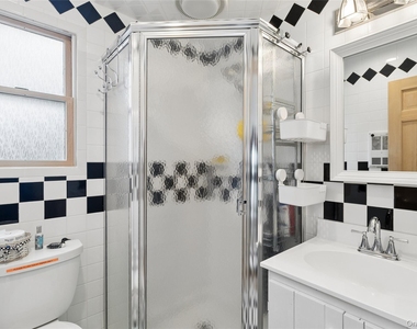 1050 Pine Avenue - Photo Thumbnail 19