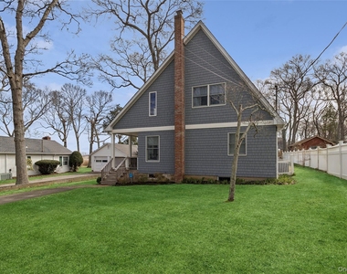 1050 Pine Avenue - Photo Thumbnail 1
