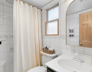 1050 Pine Avenue - Photo Thumbnail 13