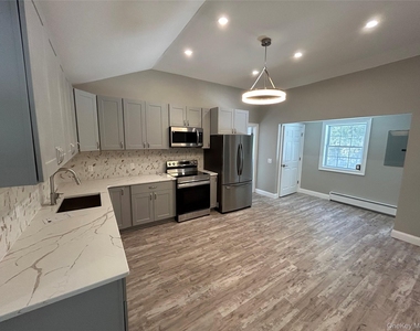 135 Gale Road - Photo Thumbnail 5