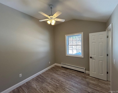 135 Gale Road - Photo Thumbnail 11