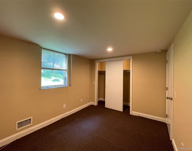328 E Broadway - Photo Thumbnail 22