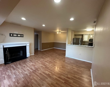 1006 Aspen Drive - Photo Thumbnail 14