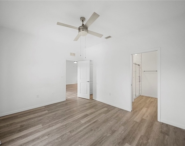 26481 Sandhill Boulevard - Photo Thumbnail 16