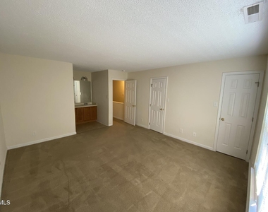107 Higher Learning Drive - Photo Thumbnail 17