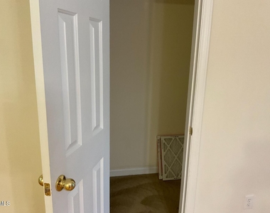 107 Higher Learning Drive - Photo Thumbnail 6
