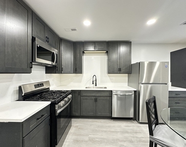 1937 W Grand Avenue - Photo Thumbnail 3