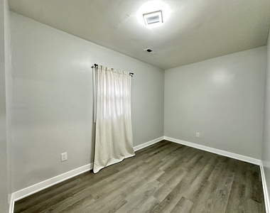 1937 W Grand Avenue - Photo Thumbnail 14