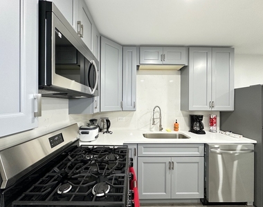 1937 W Grand Avenue - Photo Thumbnail 6