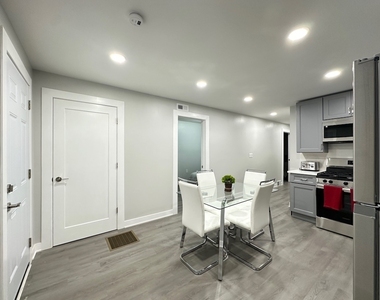 1937 W Grand Avenue - Photo Thumbnail 4