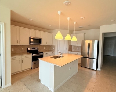 10754 Marlberry Way - Photo Thumbnail 13