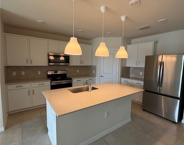 10754 Marlberry Way - Photo Thumbnail 18