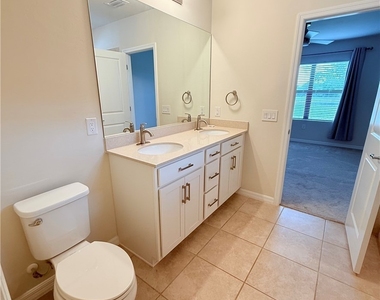 10754 Marlberry Way - Photo Thumbnail 9