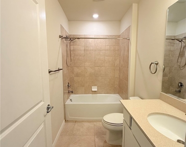 10754 Marlberry Way - Photo Thumbnail 16